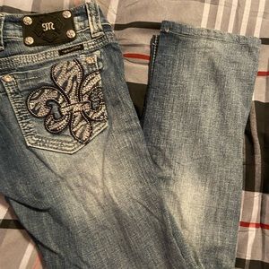 Miss me jeans been hemmed up not by a professional as seen in pic